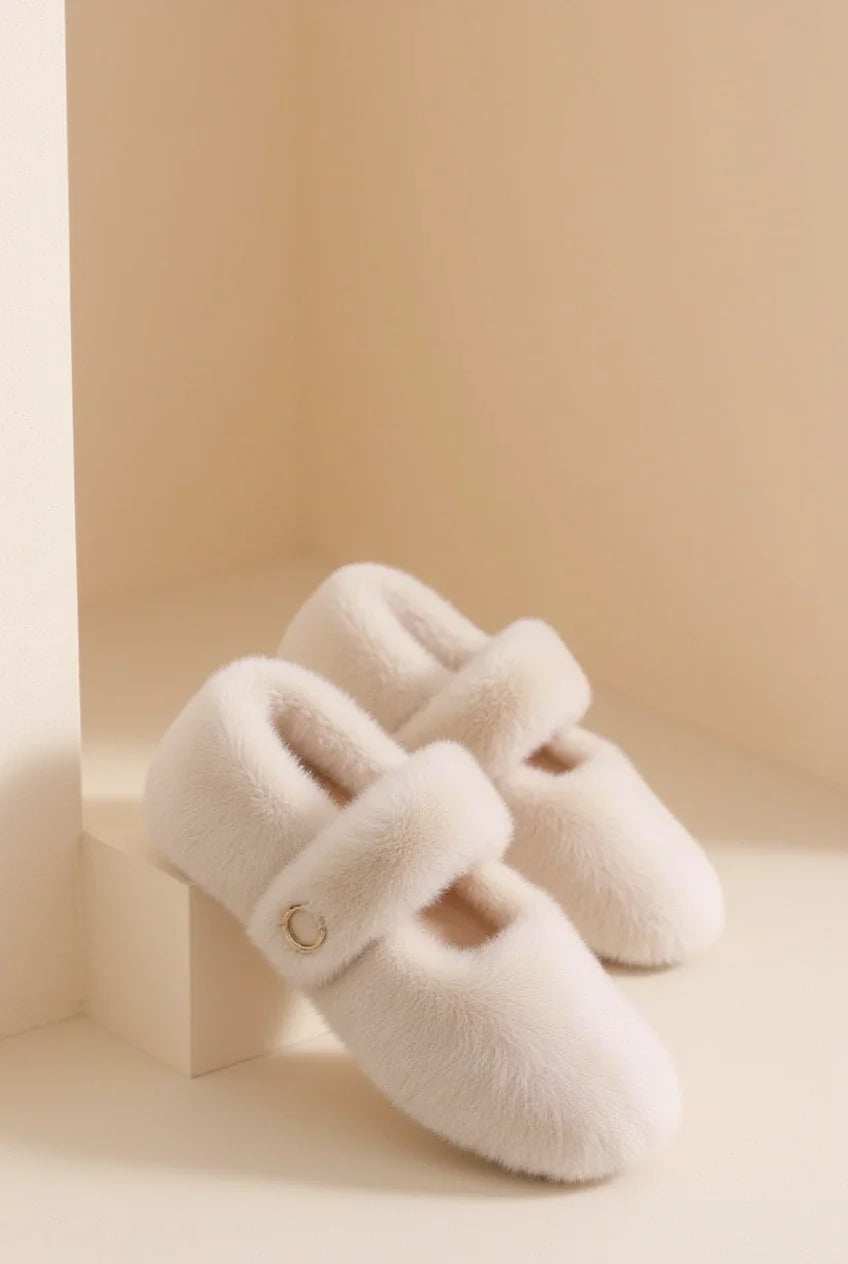 Jolie White Slippers