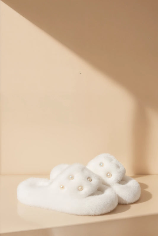 Sasha White Slippers